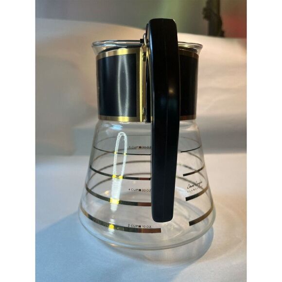 Elegant Black and Gold Coffee Carafe - Picture 4 of 5